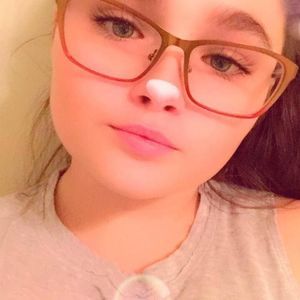 Meet your Posher, Danica